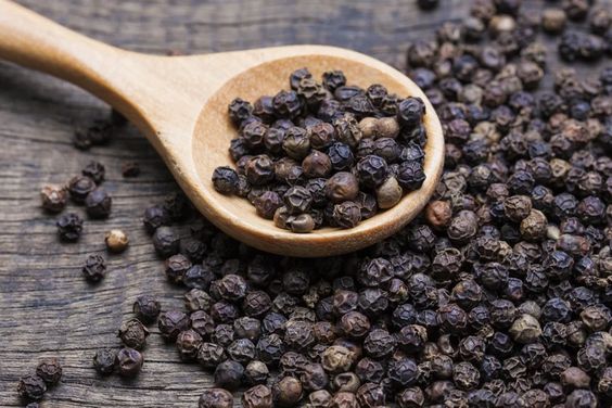 Black Pepper (Kaali Mirch Sabut)